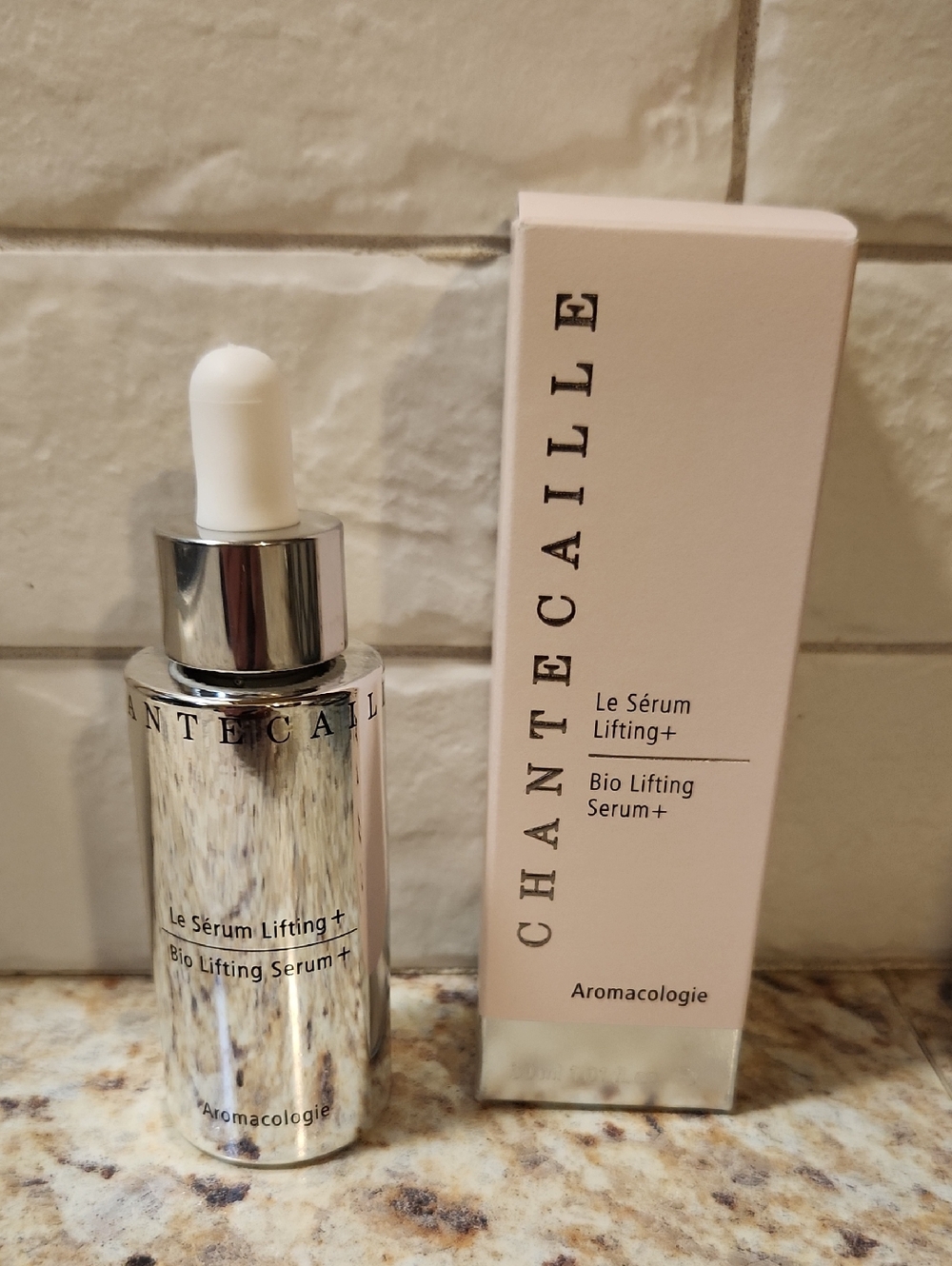 Chantecaille Aromacologie Bio Lifting Serum + NIB